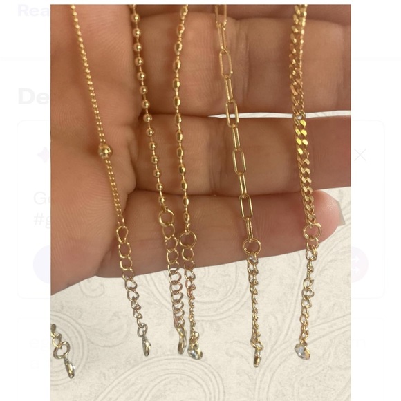 Gold bracelet stack includes 6 pieces jewelry collection - Picture 3 of 3